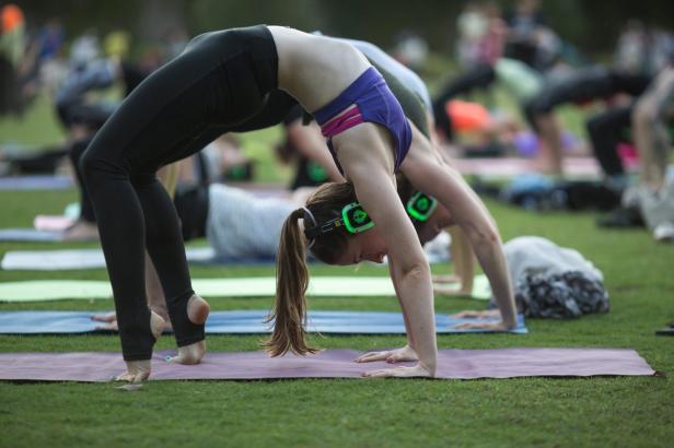 Von Forschern geprüft: Yoga wirkt in vielen Lebensbereichen