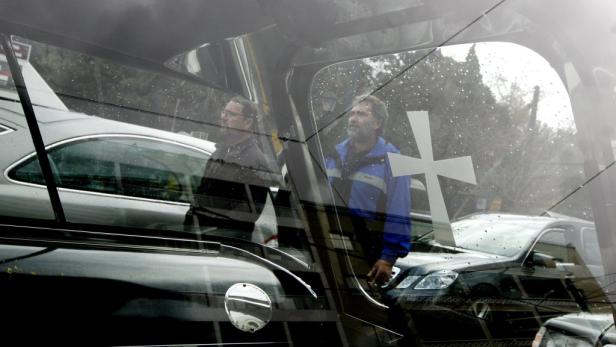 Griechenland: Protest der Leichenbestatter