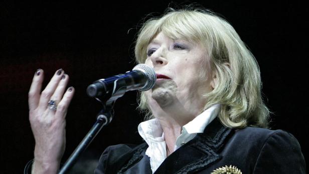 Faithfull: Die lebensfrohe Ikone wird 65