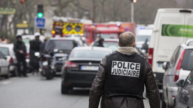Polizei durchkämmt Region in Nordfrankreich