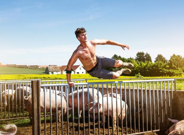 Jungbauernkalender: Fitness auf dem Bauernhof