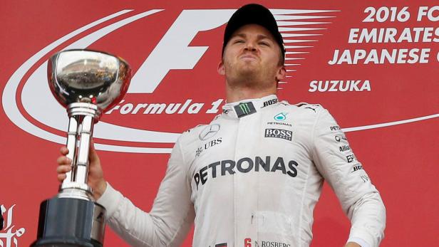 Meisterhafter Rosberg fliegt zu Japan-Sieg