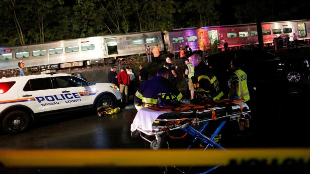 33 Verletzte bei Zugsunglück auf Long Island