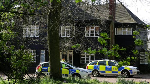 Untersuchungen im Haus bei London