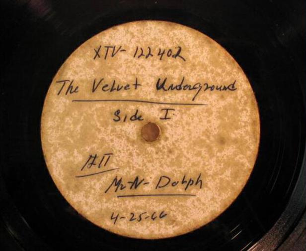 Das Etikett einer Schallplatte von The Velvet Underground, beschriftet mit „Side I“.