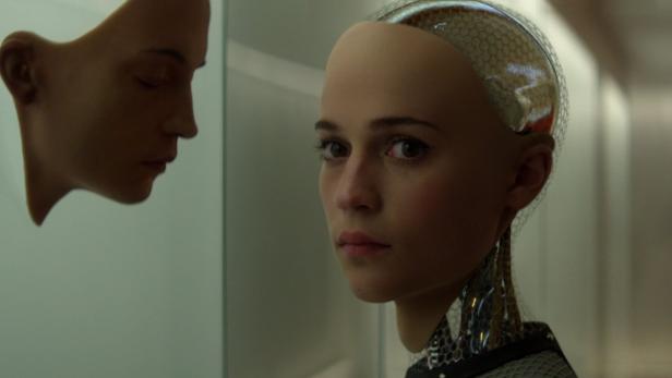 Film "Ex Machina"… Alicia Vikander als humanoider Roboter Ava im Film „Ex Machina“.