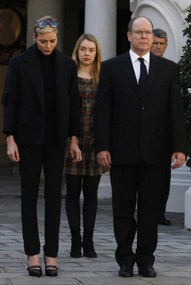 FRANCE-ATTACKS-MINUTE-SILENCE-MONACO Terror in Paris: William und Kate drücken ihr Mitgefühl aus