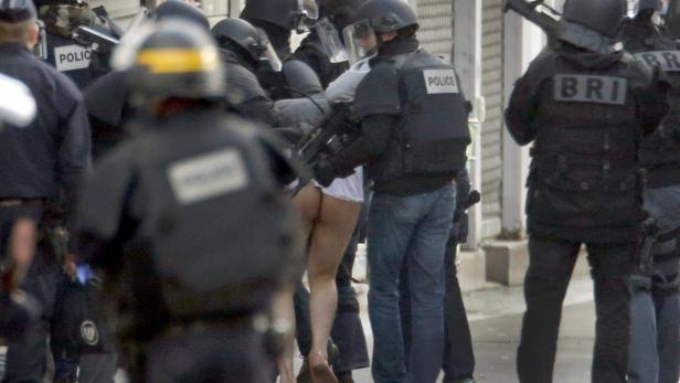 Bilder vom Anti-Terror-Einsatz in Saint-Denis