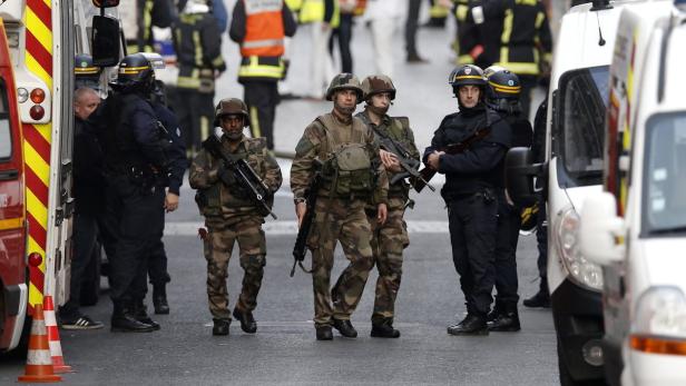Bilder vom Anti-Terror-Einsatz in Saint-Denis