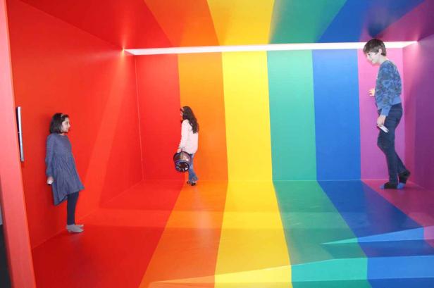 Mit zwei Klassen durch die neue ZOOM-Ausstellung