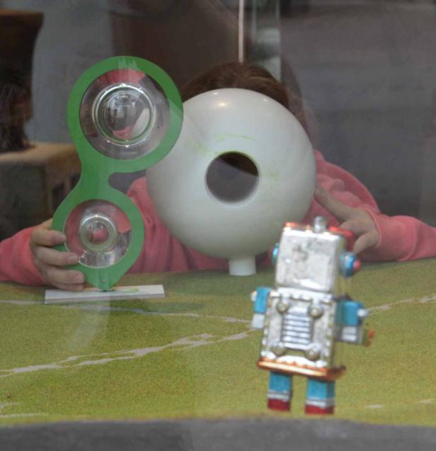 Mit zwei Klassen durch die neue ZOOM-Ausstellung