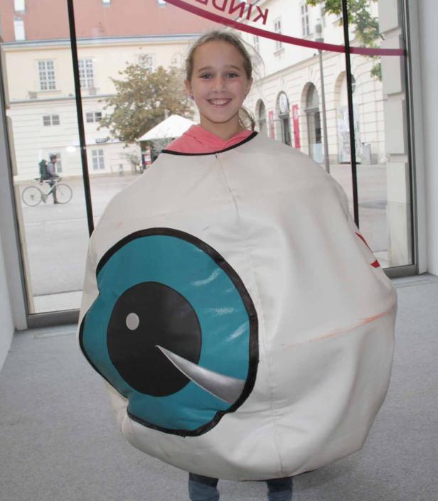 Mit zwei Klassen durch die neue ZOOM-Ausstellung
