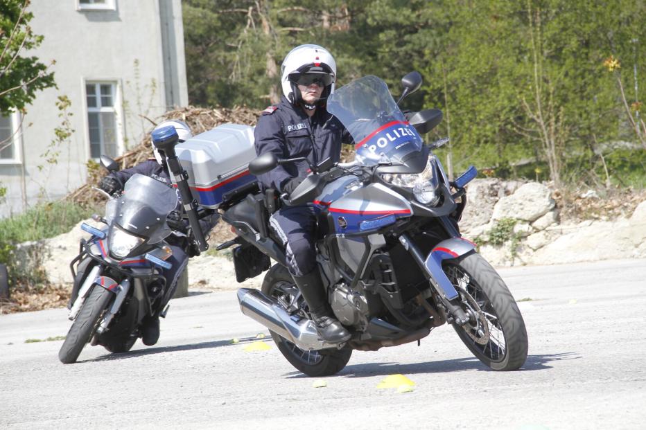 So bereitet sich Burgenlands Motorrad-Polizei auf den Sommer vor ...