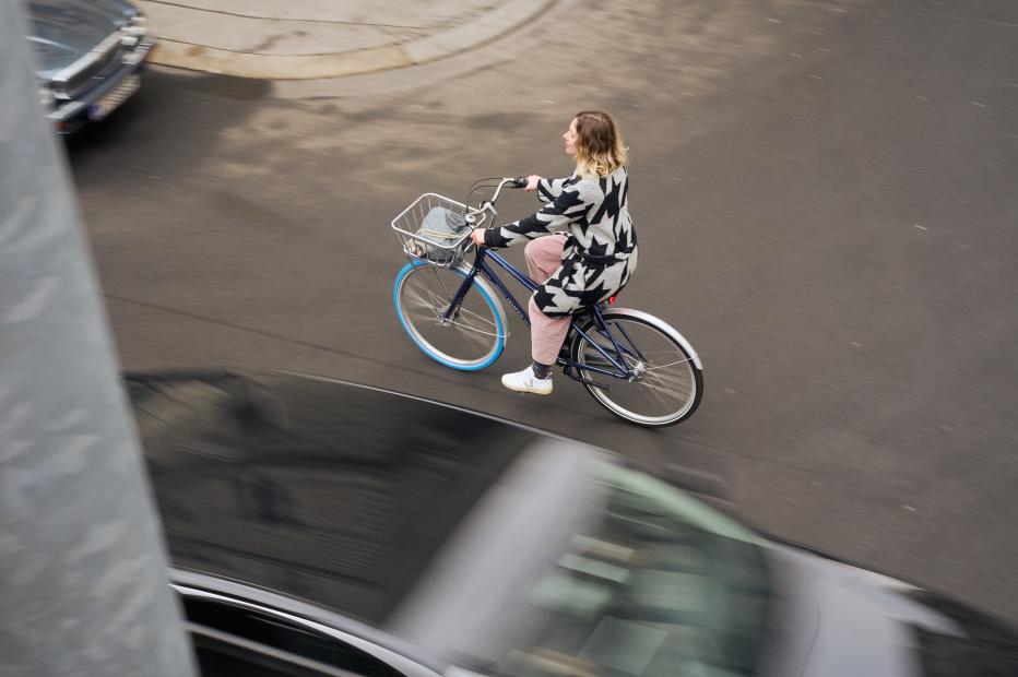 Neu in Wien Fahrrad wie eine Zeitung abonnieren kurier.at