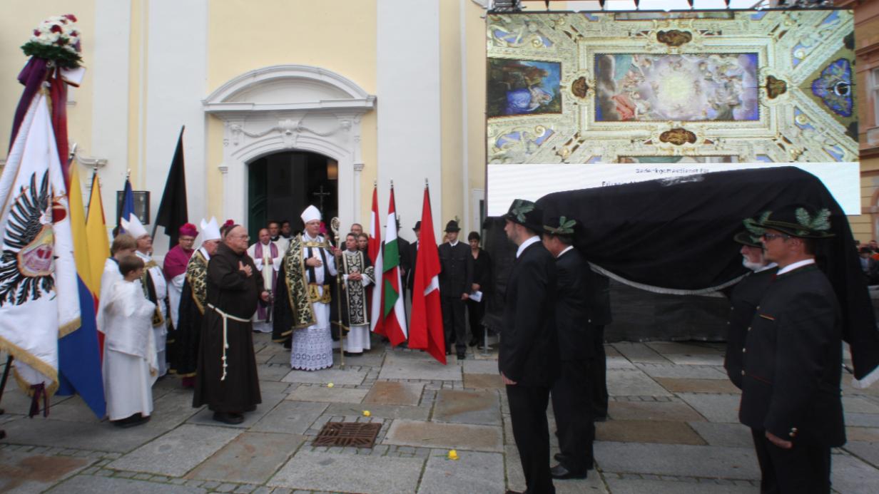 Melinda Esterházy beigesetzt "Sie war eine Superfrau"