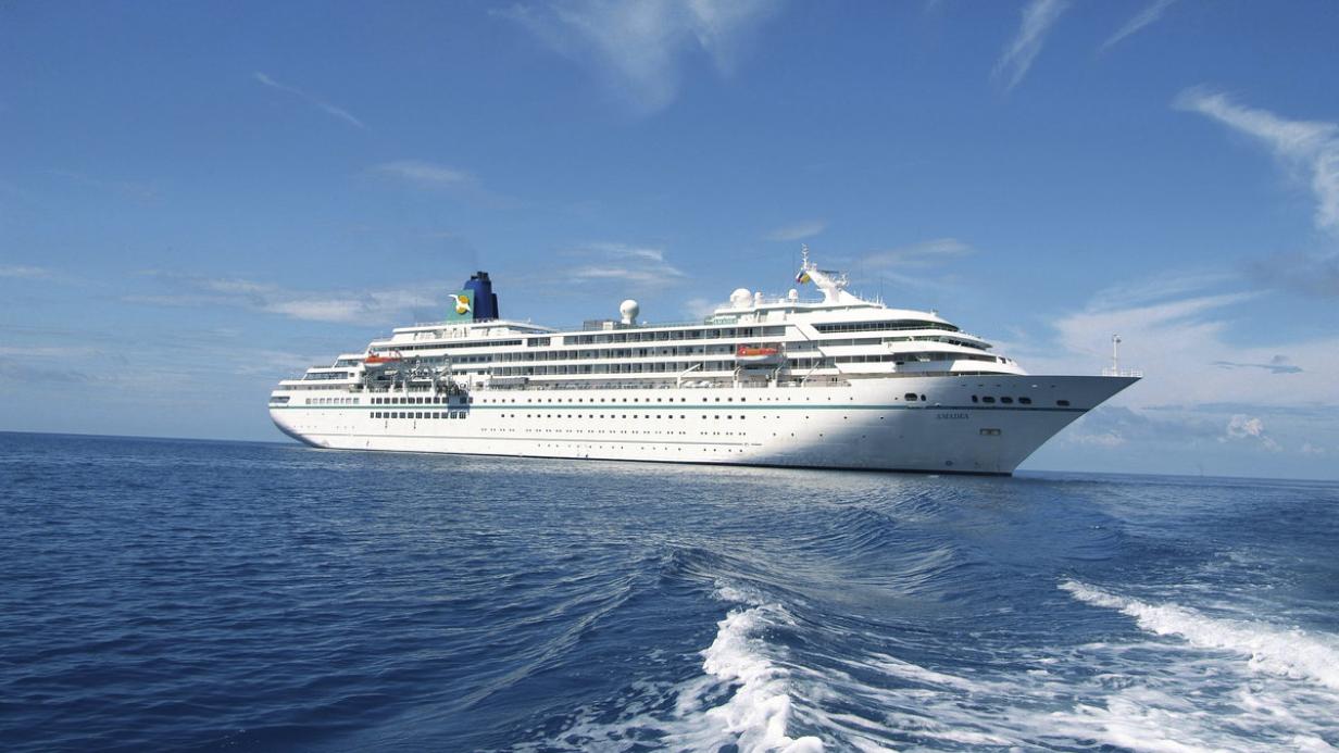 MS Amadea Das neue TVTraumschiff