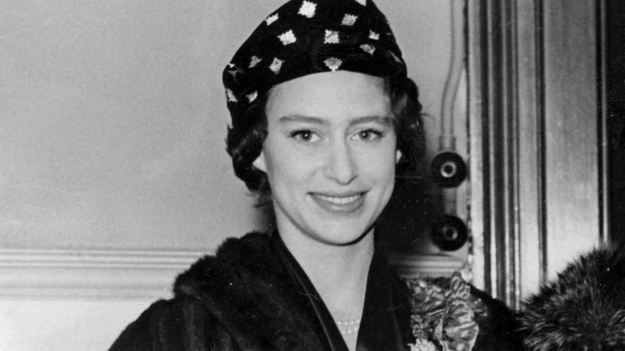 Queen Elizabeth Und Ihre Schwester / Jungere Schwester Von Queen
