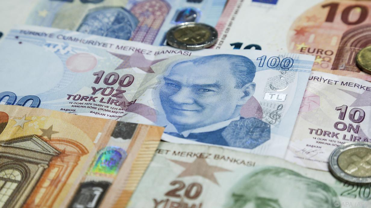 Turkische Lira Vor Zinsentscheid Weiter Im Sinkflug Kurier At