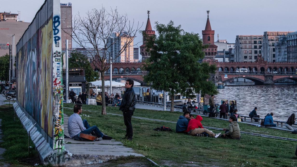 Geteiltes Berlin: Wie Menschen Die Zeit Vor Und Nach Der Wende Erlebten