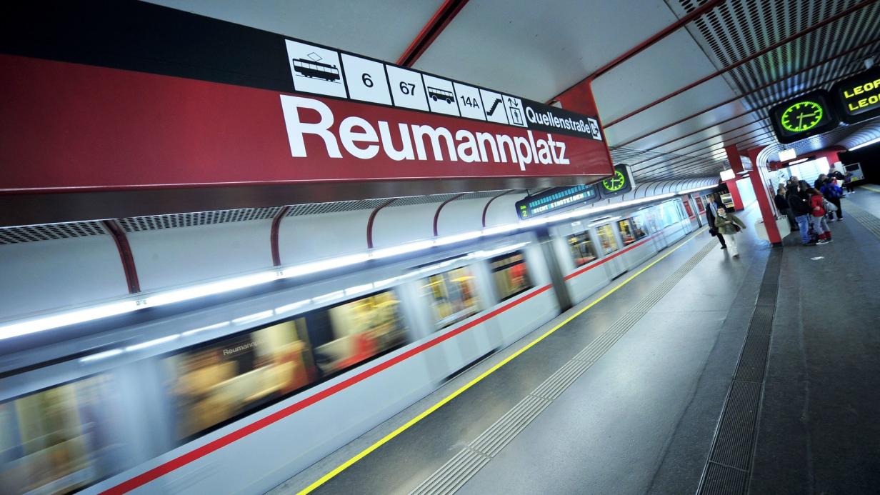 Reumannplatz Arbeiten bei U1Station starten zu Ostern