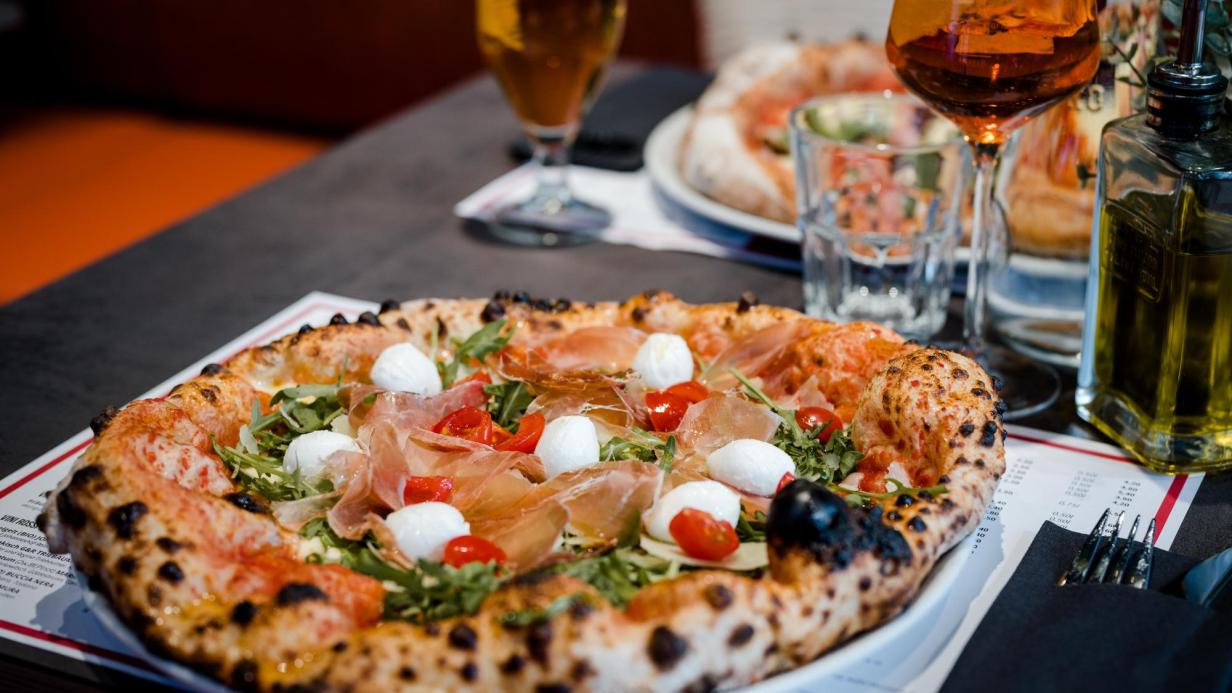 Pizzeria l’autentico eröffnet in Wiener SCS | Kurier