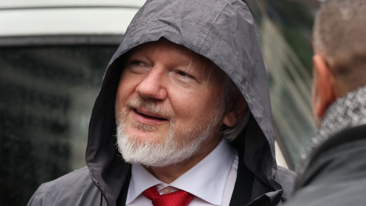 Julian Assange stellt Strafanzeige gegen Nobel-Stiftung wegen Machado | Kurier