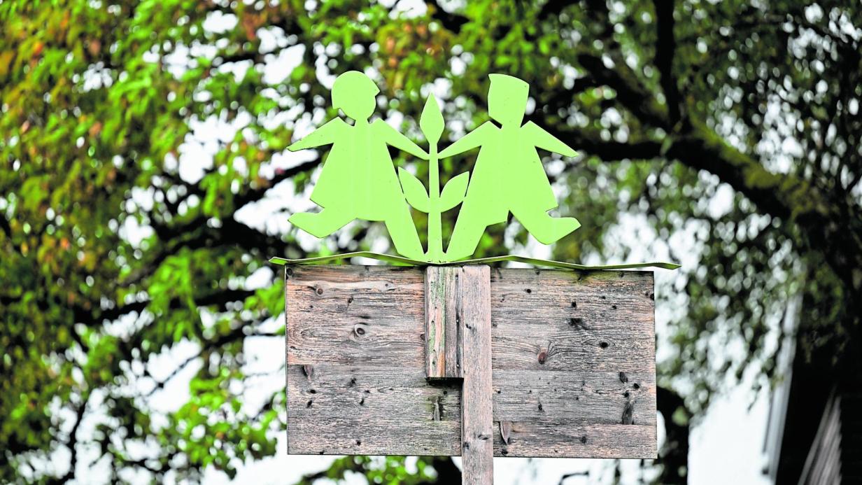 SOS-Kinderdorf: Heimatort entfernt Spuren des Gründers