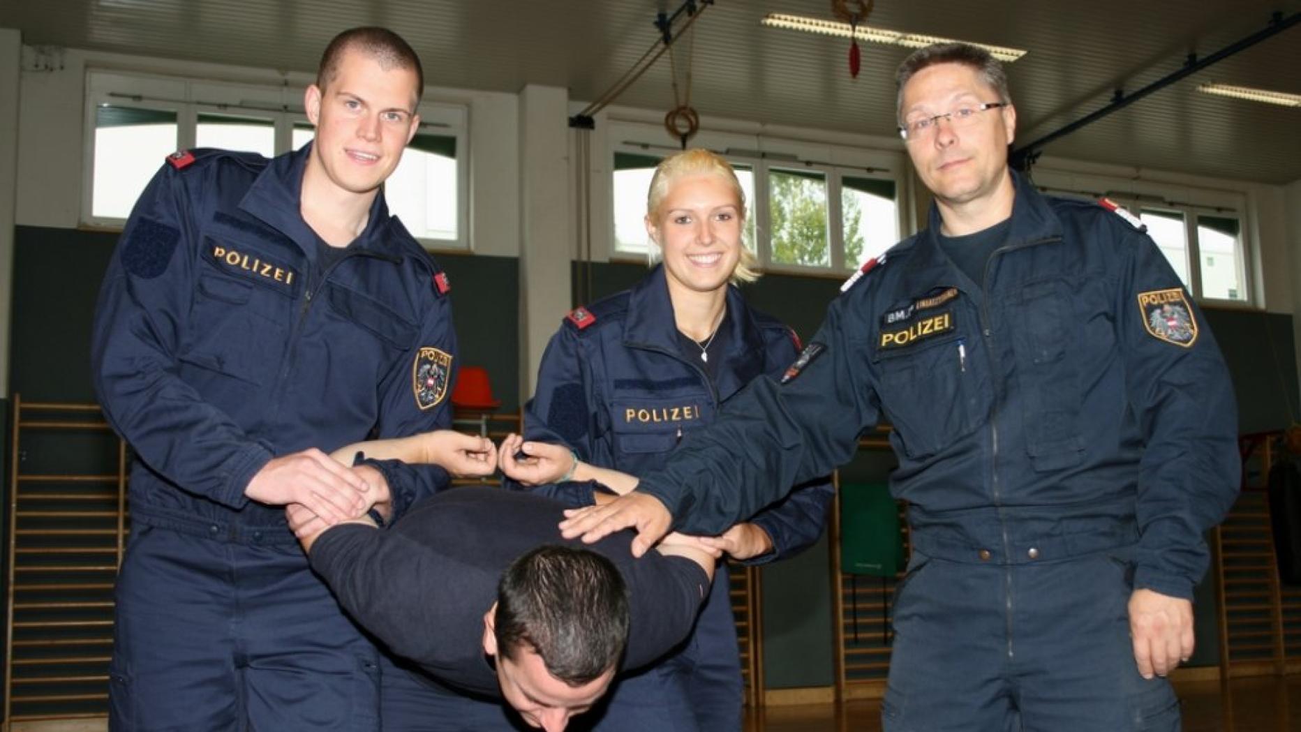 PolizistenAusbildung Von 389 Kandidaten bleiben 25 kurier.at