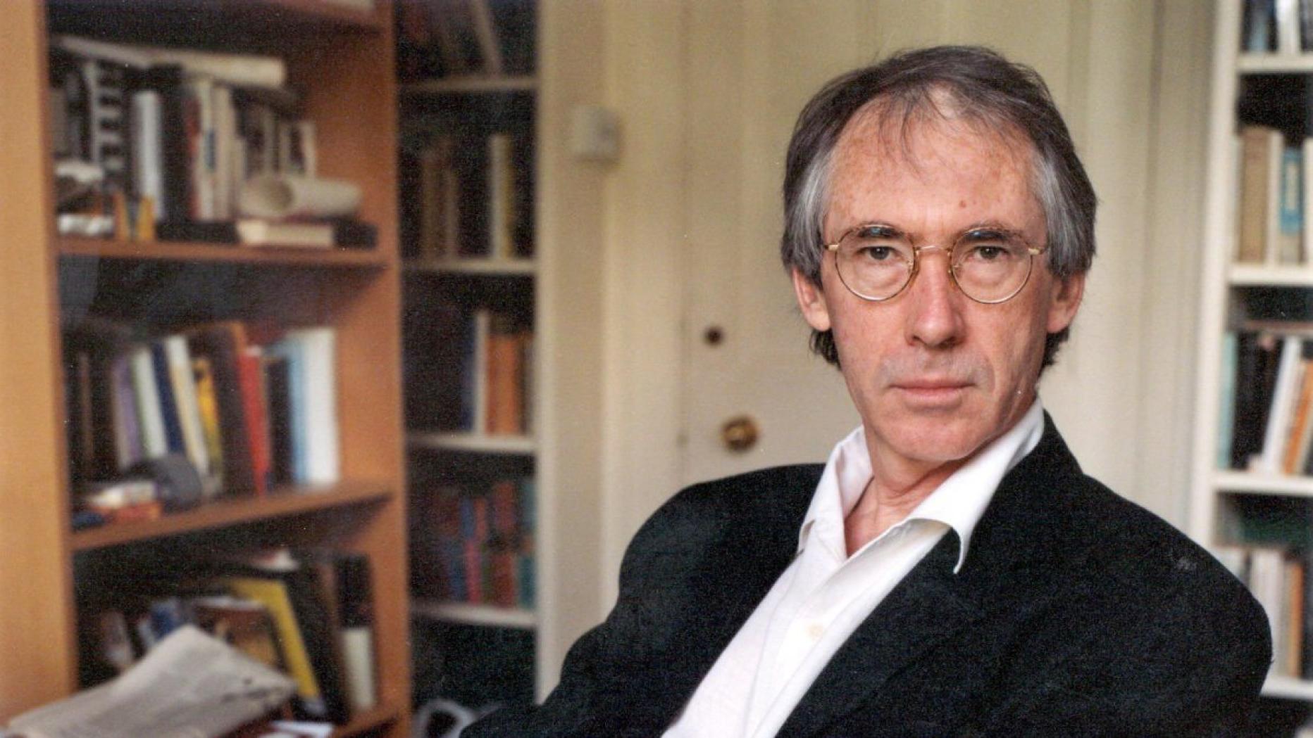 Писатель помог. Ian MCEWAN. Макьюэн. Иэн Макьюэн в молодости. Иэн Макьюэн (1987).