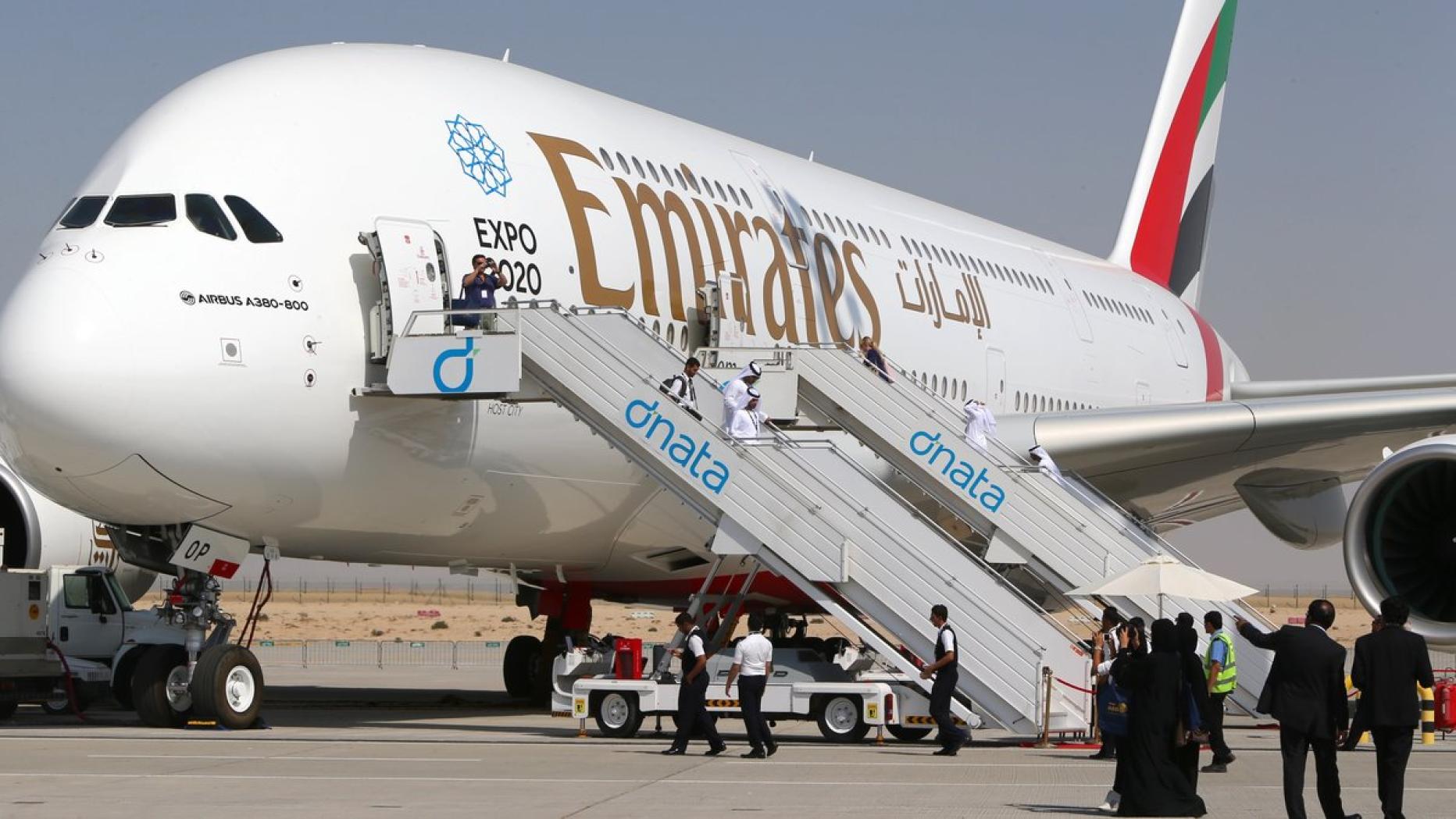 Emirates Mit A380 Im Lande Anflug Auf Wien Kurier At