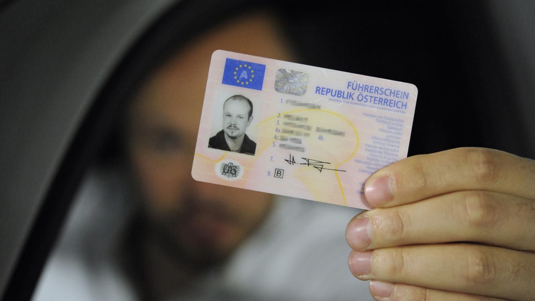 Wo Bekomme Ich Einen Neuen Führerschein Salzburger Alkolenker in OÖ mit gekauftem Führerschein erwischt | Kurier