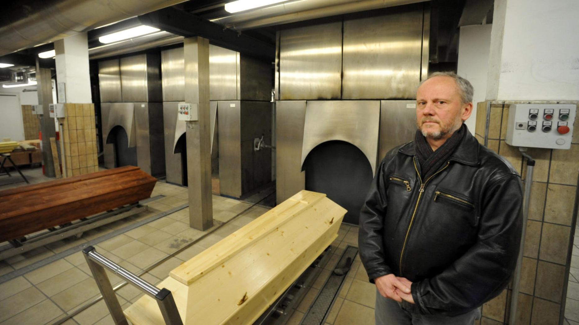 Krematorium Sie Killen Wir Grillen Sprüche Schichtbetrieb im Krematorium