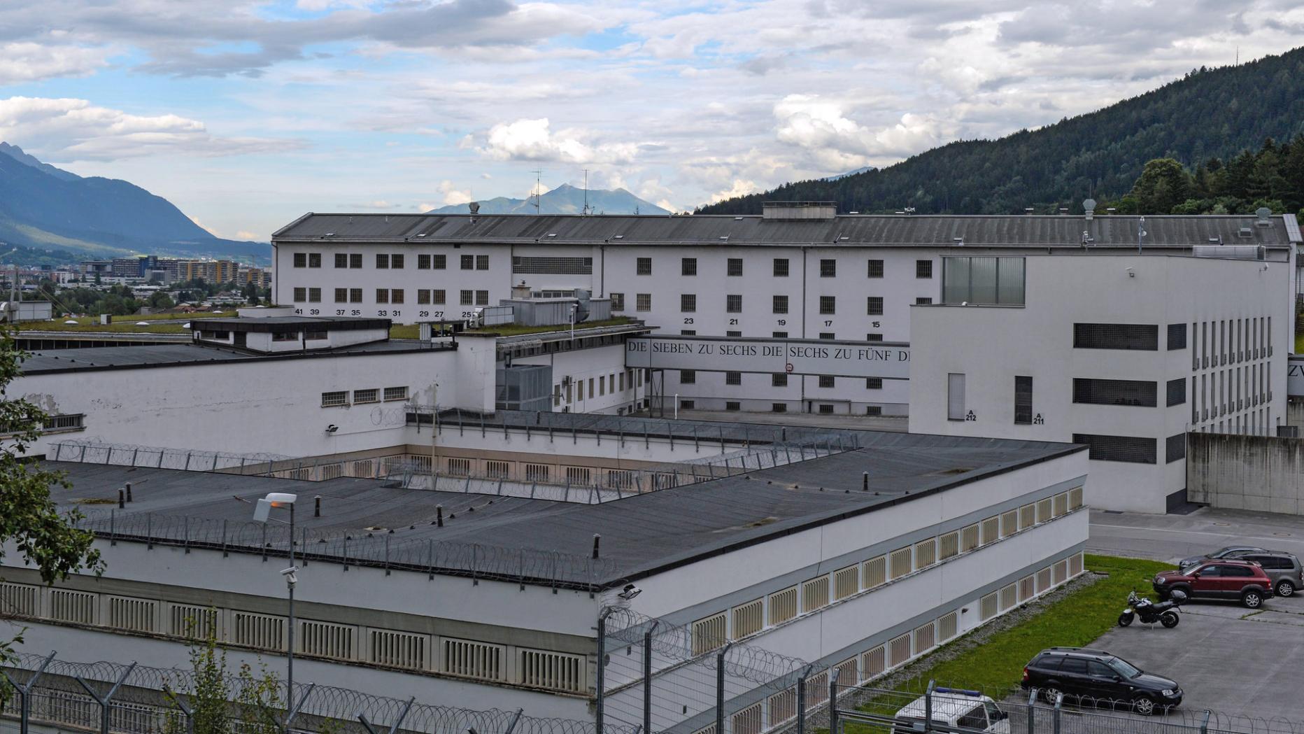 Ort: Die STEIRERIA - Einkaufszentrum Cyta Vls. Kosten: freier Eintritt. Speziell fr alle Singles 51+ organisieren wir diese nette Veranstaltung. Freut euch dazu Singles 51+ Have a good time | Herzklopfen - Deine