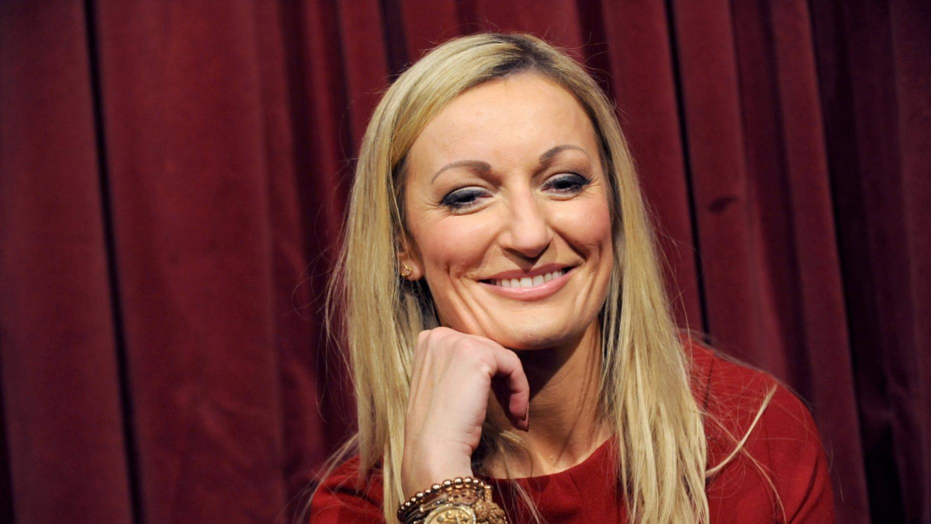 Monika Gruber Hart Aber Herzlich Kurier At