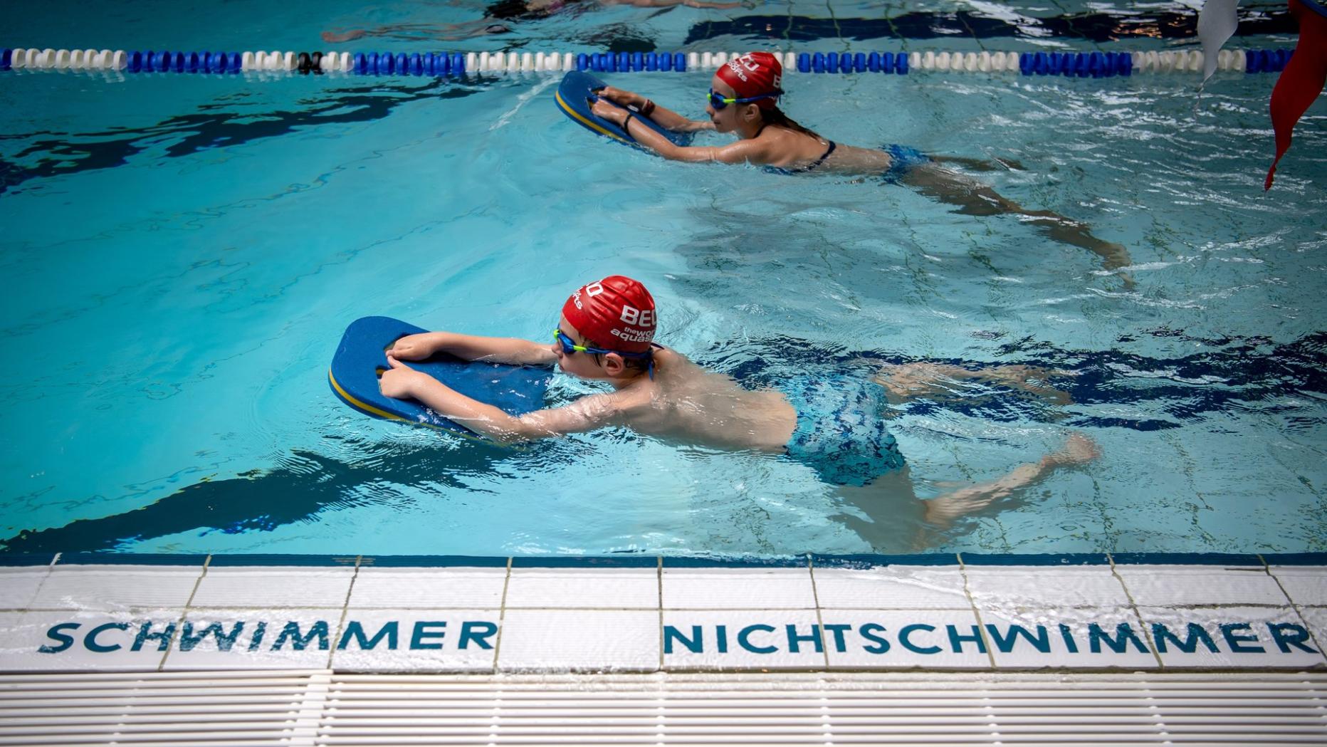 So Lernen Kinder Am Besten Das Schwimmen Kurierat - 