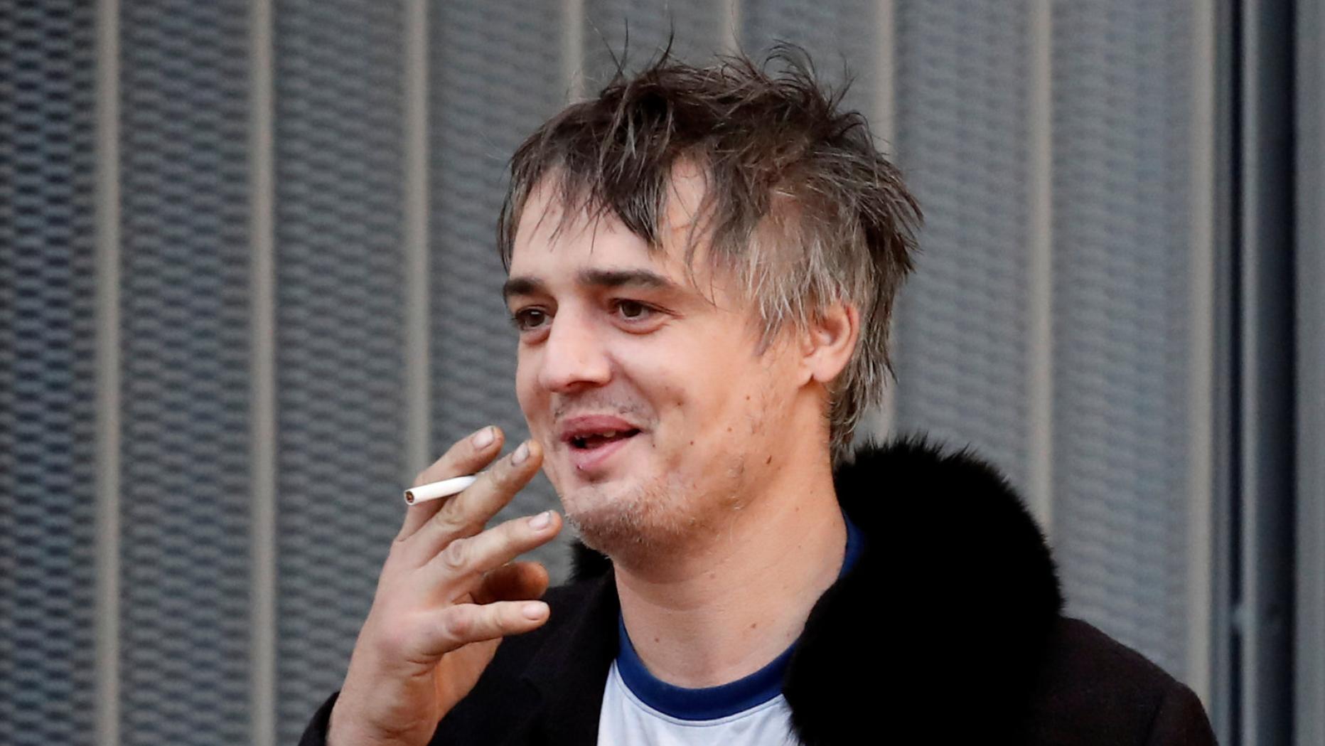 Pete Doherty In Paris Zu Freiheitsstrafe Auf Bewahrung Verurteilt Kurier At