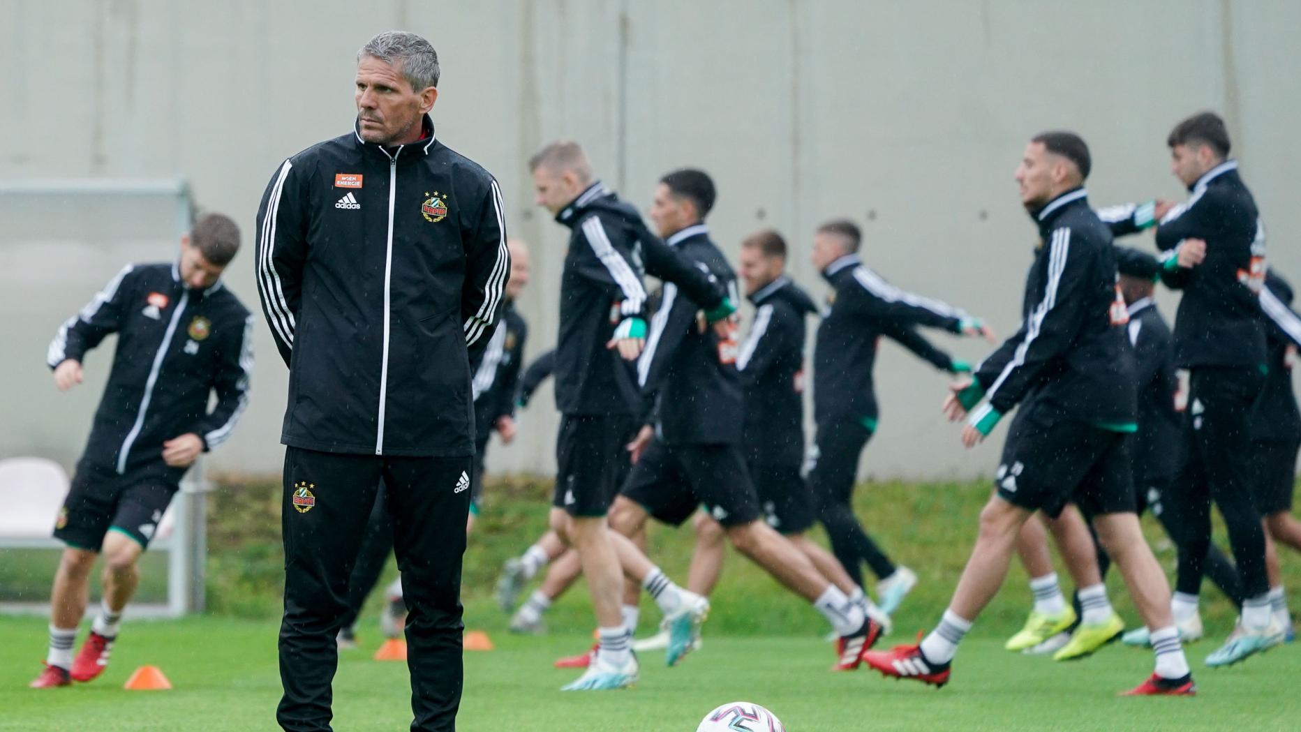 Rapid in der Video-Falle: Körperkontakt beim Training | kurier.at