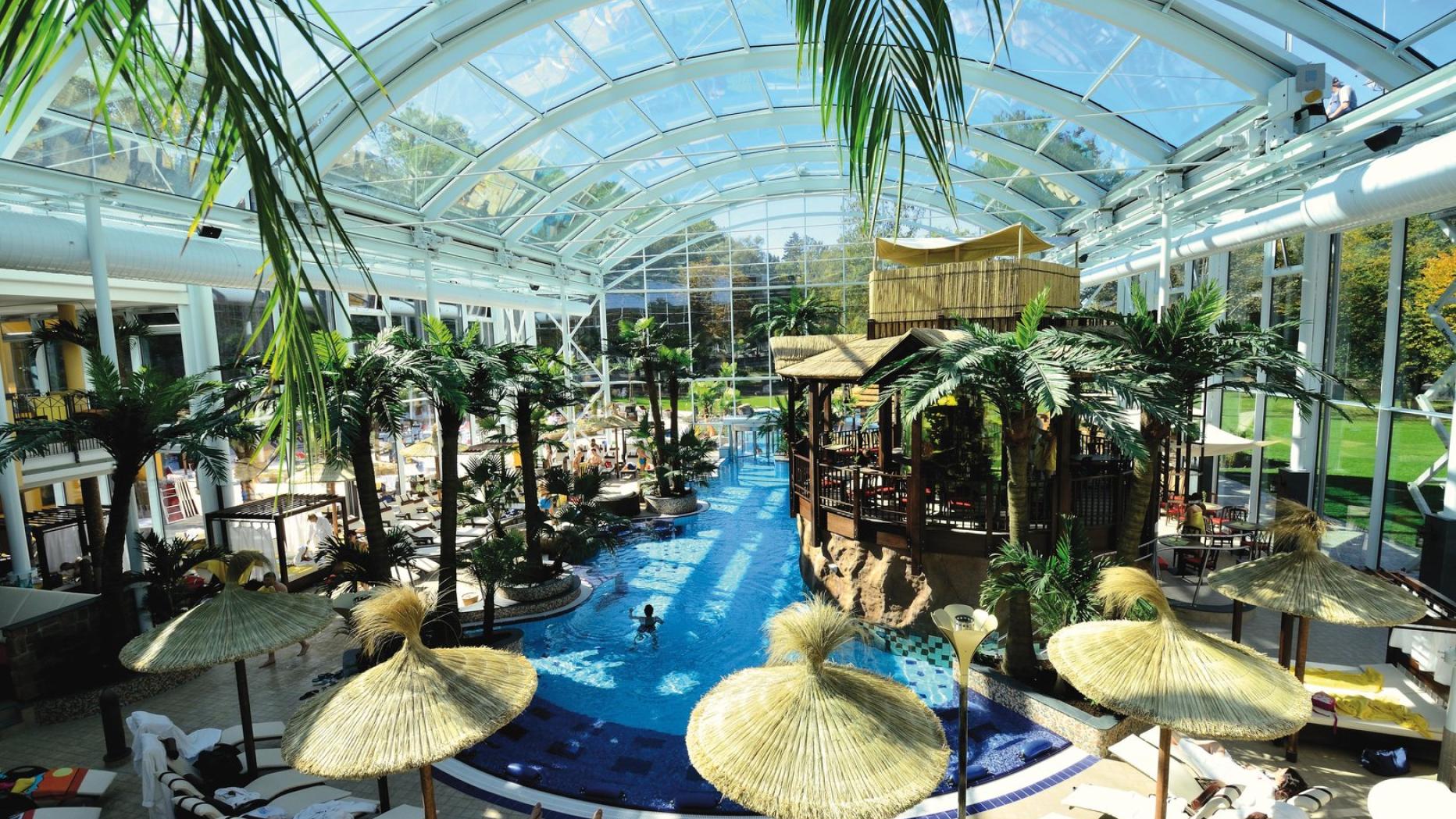Covid-19-Infizierte besuchte die Therme Bad Schallerbach | kurier.at