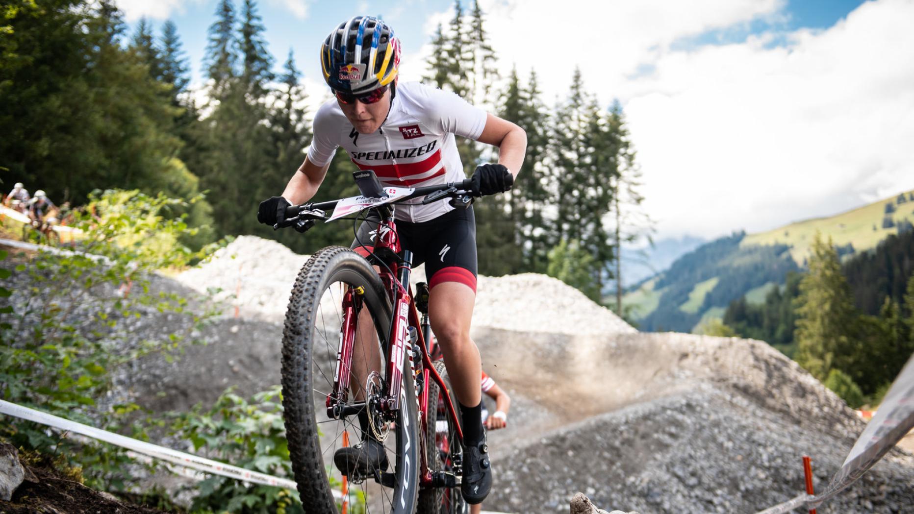 Laura Stigger Die Senkrechtstarterin auf dem Mountainbike
