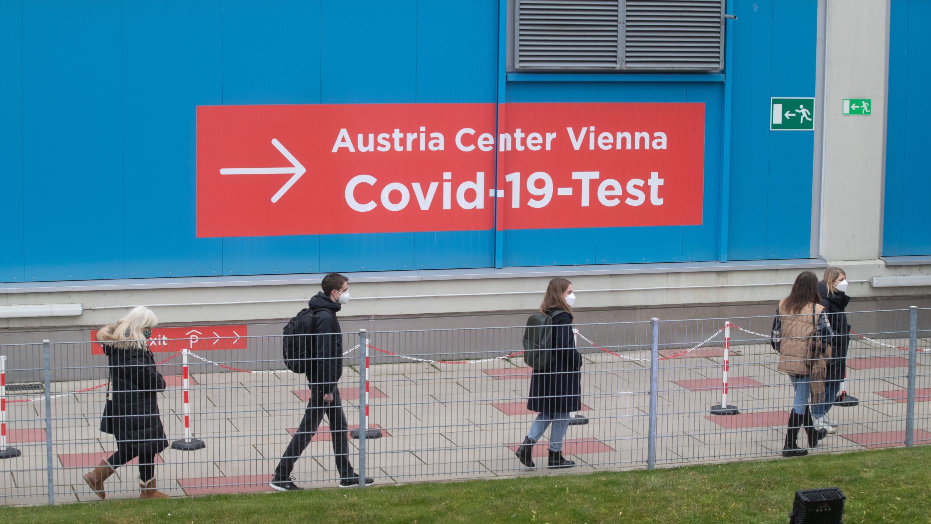 Rekordzahl An Pcr Tests Erklart Hohe Infektionszahl Kurier At