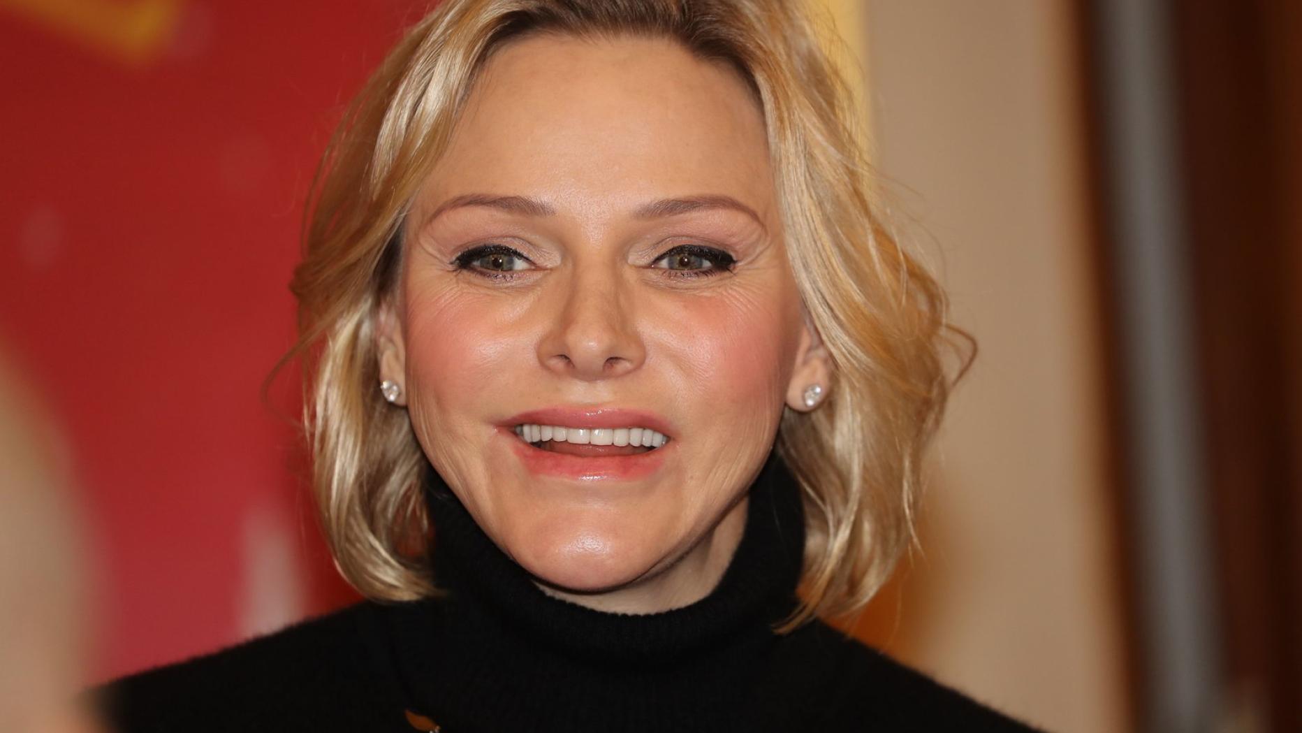 Charlène veröffentlicht neues Foto von sich, das viel Raum für