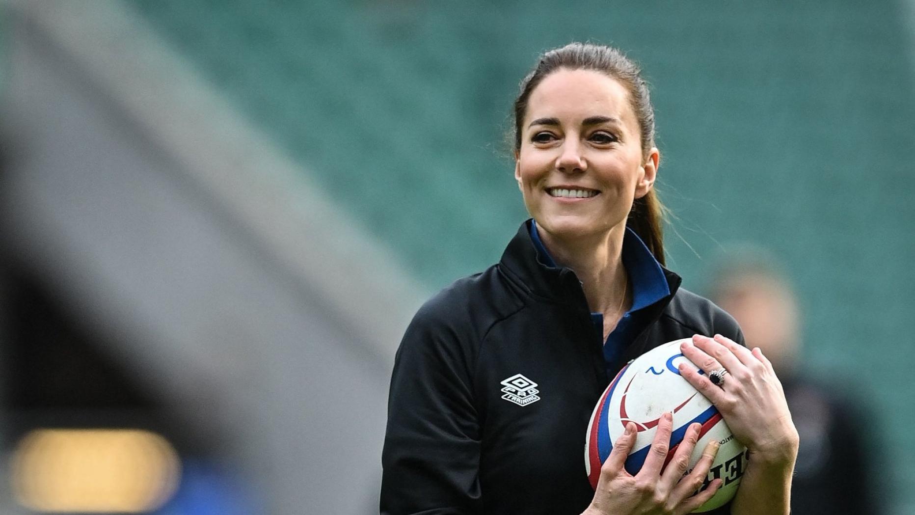 Ganz schön sportlich Herzogin Kate zeigt sich beim RugbyTraining