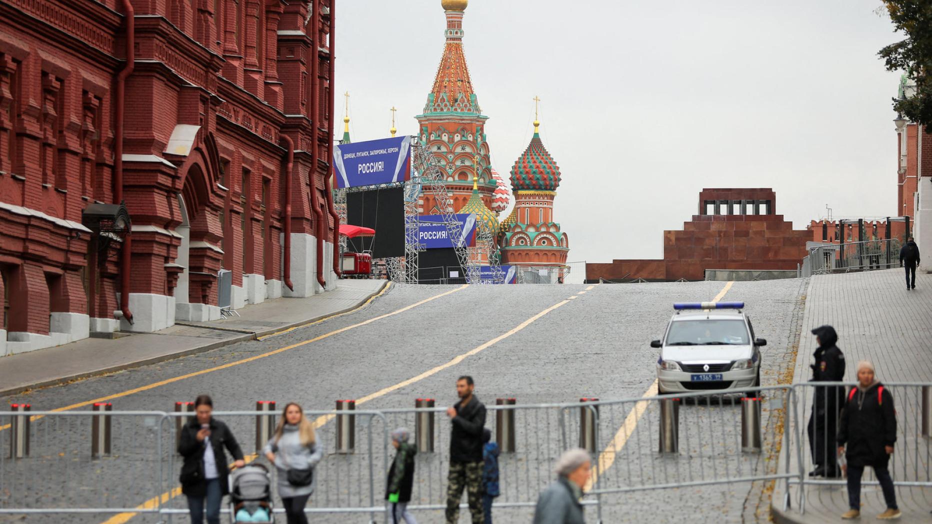 Сша рекомендовали своим гражданам покинуть россию. Москва красная площадь 2023. Кремль площадь.