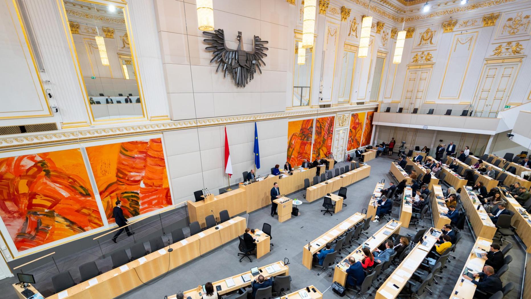 Vertrauen in Österreichs Demokratie ist drastisch gesunken