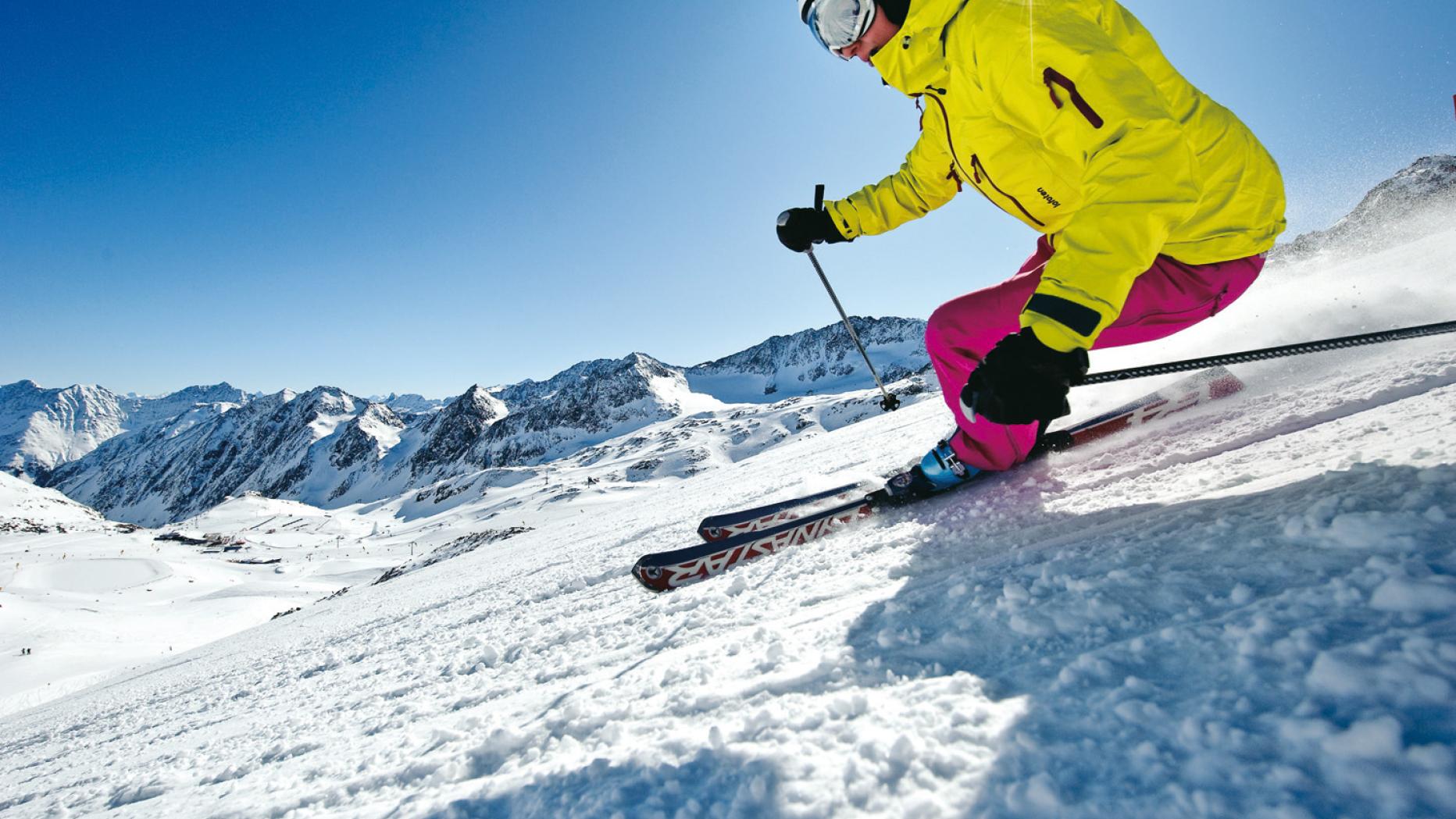 Горнолыжный спорт. Горные лыжи. Катание на горных лыжах. Skiing приложение
