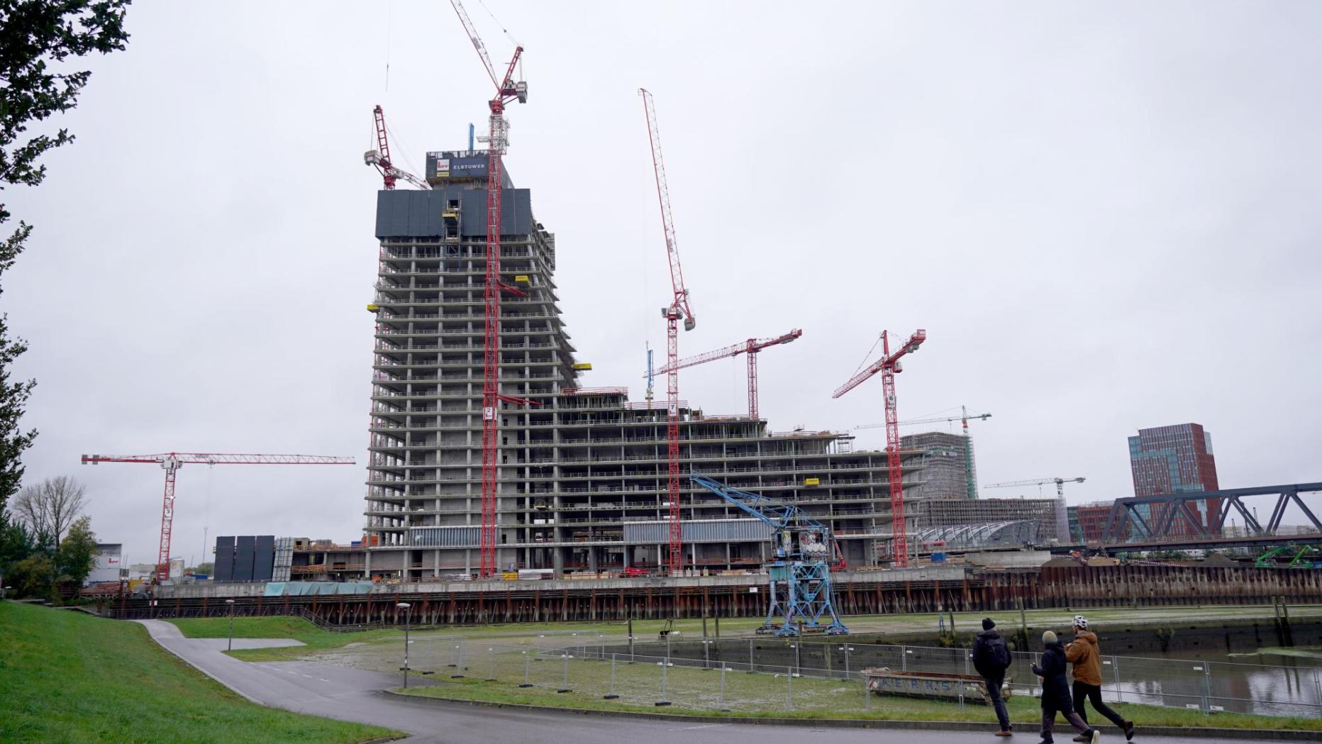 Bau Von Benkos Elbtower In Hamburg Gestoppt