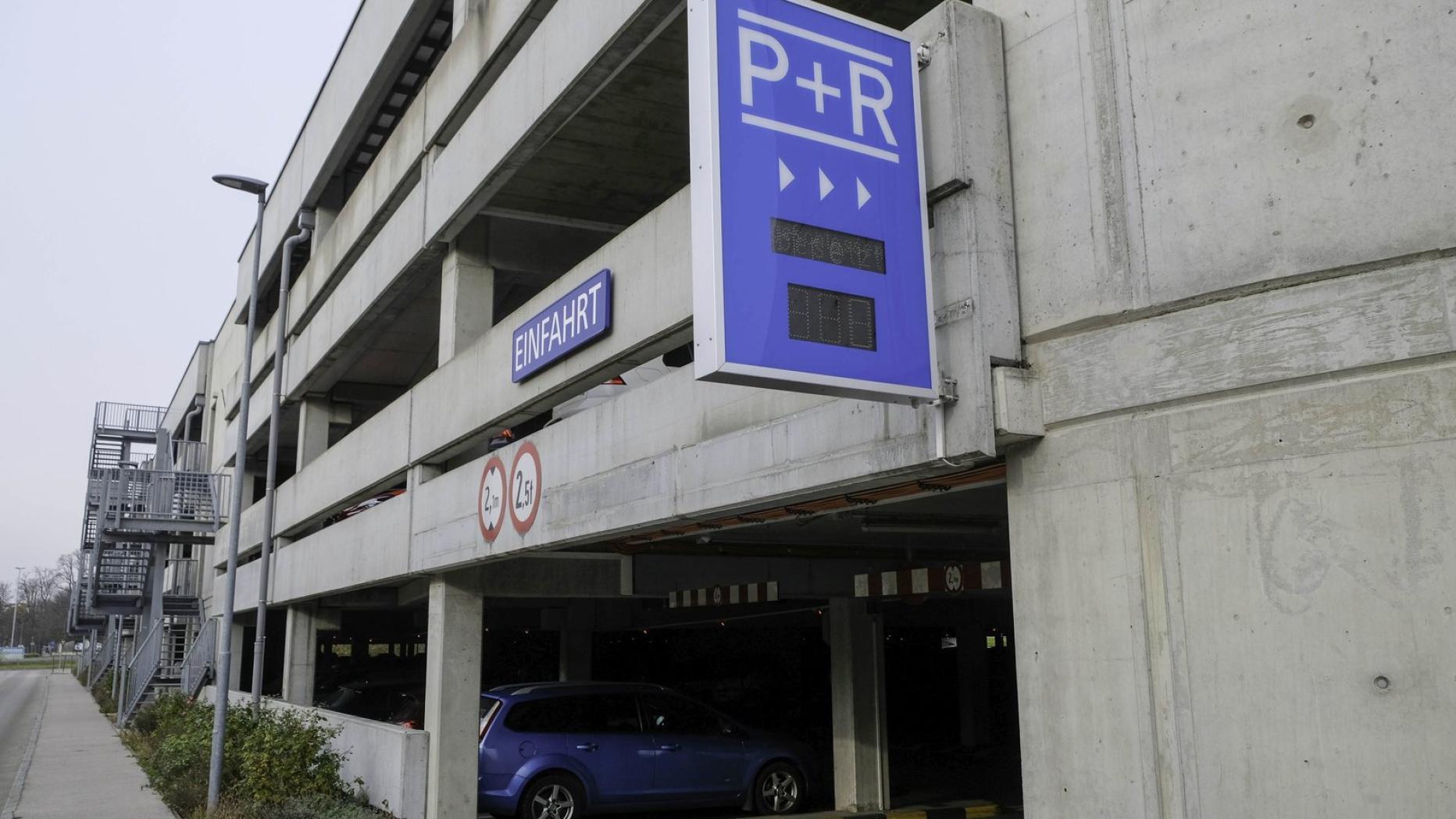 Neues System für ParkandRideAnlagen Ticketcode ist der Schlüssel