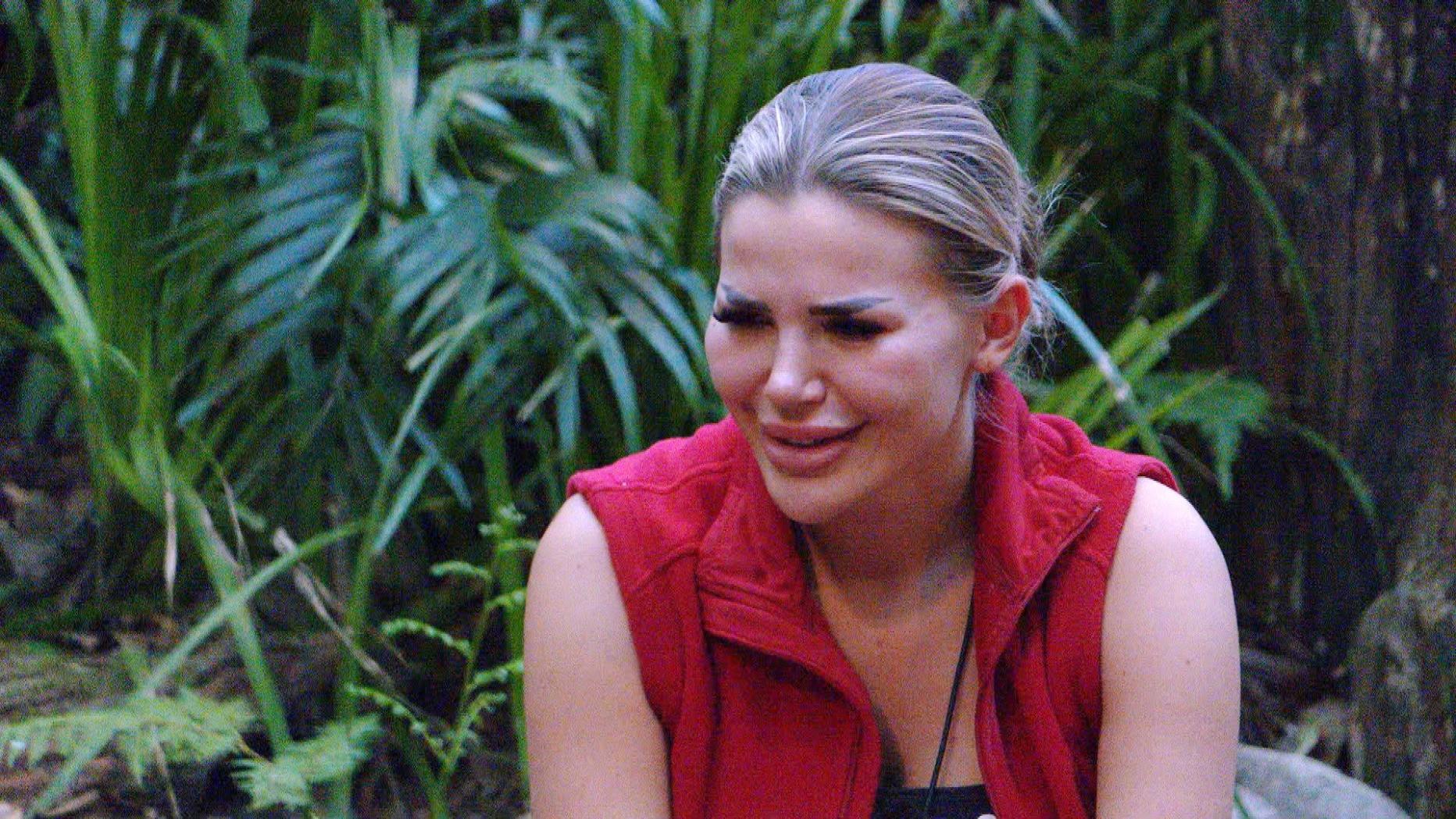 Express de. Express de. Express de. Express. Мадагаскар лого.