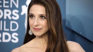 "Two and a half Men"-Star Marin Hinkle: Scheidung nach 26 Ehejahren