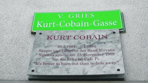 Dass Sänger Kurt Cobain verewigt wurde ist eine humorvolle, aber illegale Aktion.